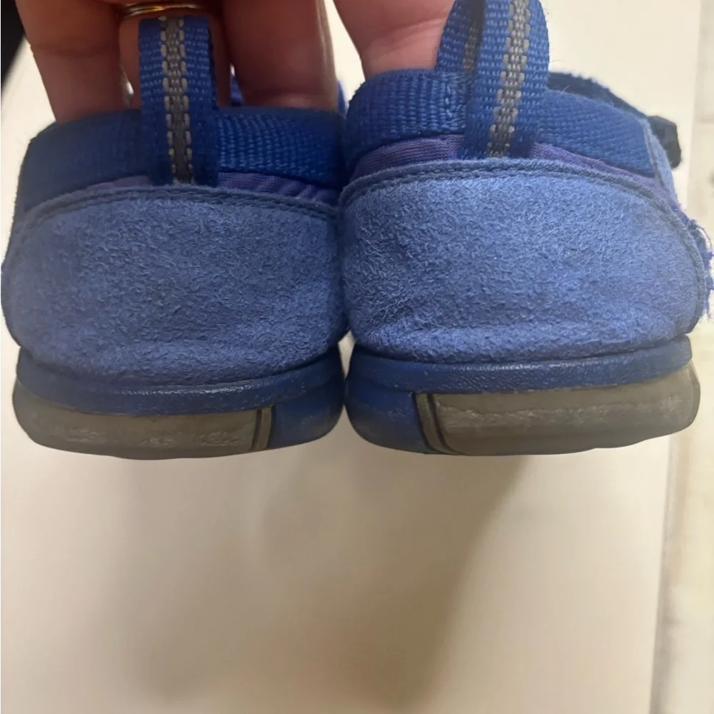 Keen Newport Size 5 Blue Gray Hiking Water Shoes Sandals Big Kids Drawstring